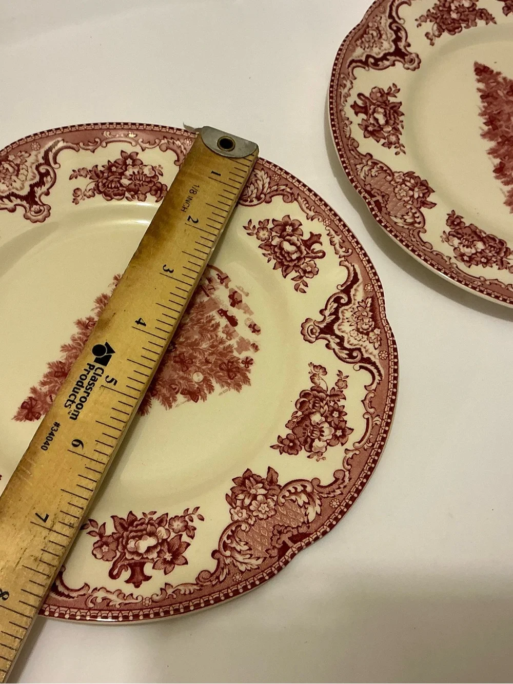2 Johnson Brothers Old Britain Castles PINK CHRISTMAS TREE 8” dinner Plates G26
